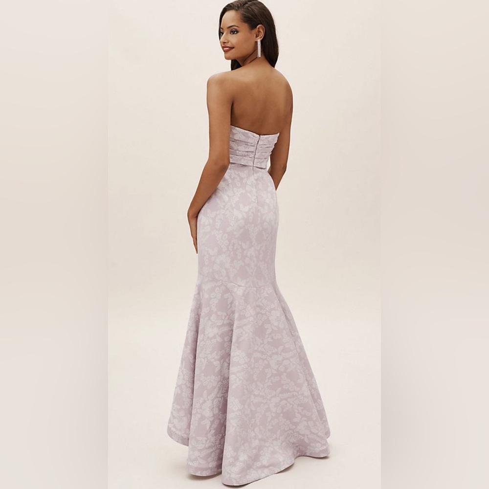 Monique Lhuillier Lilac gown size 8 new with tags